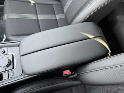2025 Mazda CX-50, $32295. Photo 9