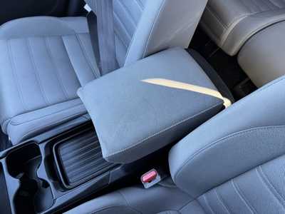 2021 Honda CR-V, $23999. Photo 10