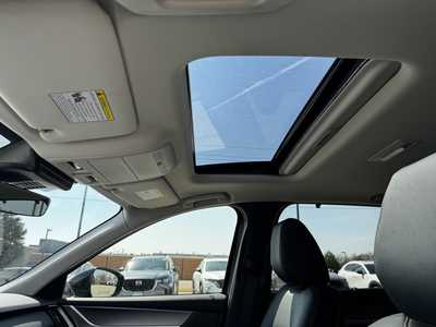 2025 Mazda CX-90, $42825. Photo 5
