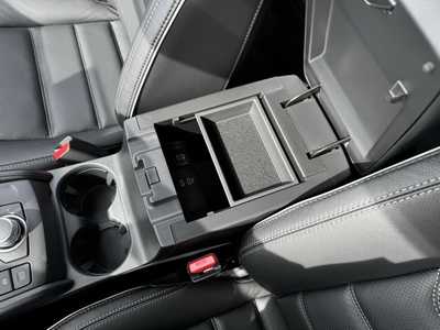 2025 Mazda CX-5, $33710. Photo 11