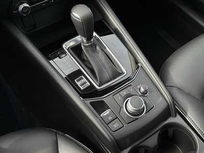2025 Mazda CX-5, $31765. Photo 8