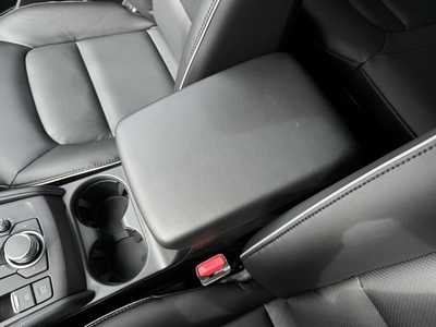 2025 Mazda CX-5, $31765. Photo 10