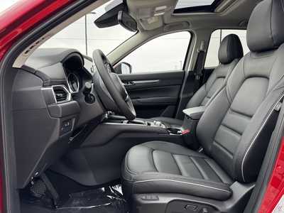 2025 Mazda CX-5, $33465. Photo 4
