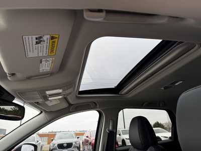 2025 Mazda CX-5, $33465. Photo 5