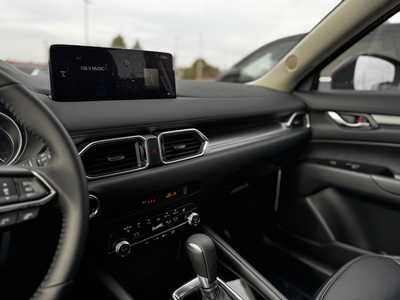 2025 Mazda CX-5, $33465. Photo 9