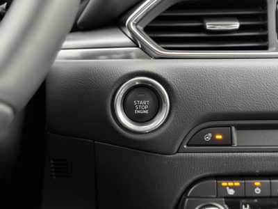 2025 Mazda CX-5, $37660. Photo 11