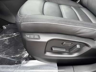 2025 Mazda CX-5, $37660. Photo 5