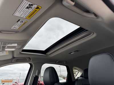 2025 Mazda CX-5, $37660. Photo 6