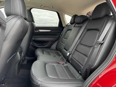 2025 Mazda CX-5, $37660. Photo 7