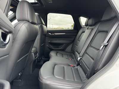 2025 Mazda CX-5, $40240. Photo 6