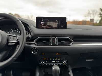 2025 Mazda CX-5, $40240. Photo 8