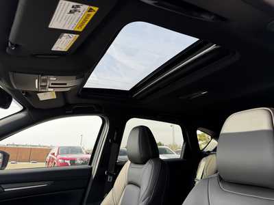 2025 Mazda CX-5, $42890. Photo 5