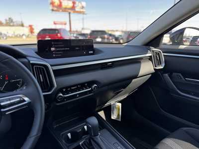 2025 Mazda CX-50, $36015. Photo 8