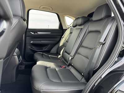 2025 Mazda CX-5, $31690. Photo 5