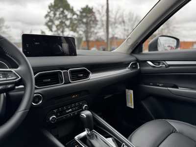 2025 Mazda CX-5, $33040. Photo 9