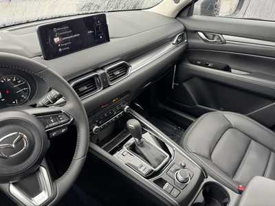 2025 Mazda CX-5, $37585. Photo 7