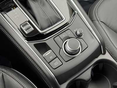 2025 Mazda CX-5, $37585. Photo 9