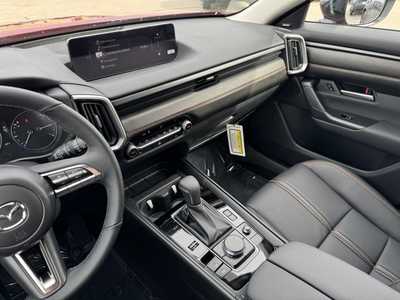 2025 Mazda CX-50, $40030. Photo 7