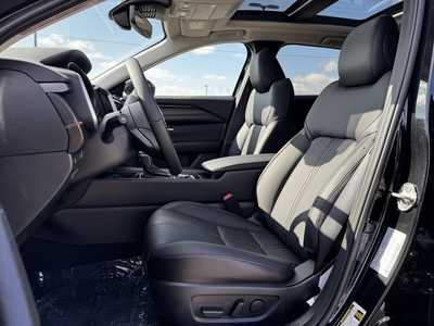 2025 Mazda CX-50, $39210. Photo 4