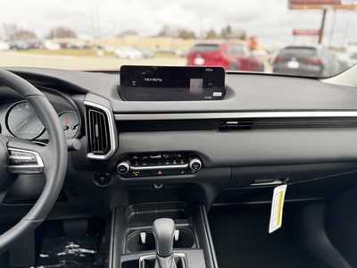 2025 Mazda CX-50, $35985. Photo 7