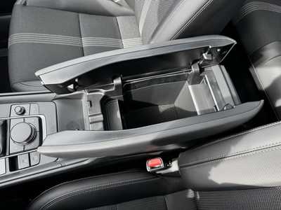 2025 Mazda CX-50, $35645. Photo 11