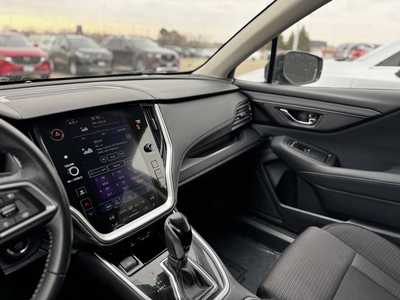 2022 Subaru Outback, $25000. Photo 8