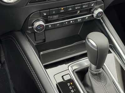 2025 Mazda CX-5, $37585. Photo 7