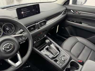2025 Mazda CX-5, $34615. Photo 7