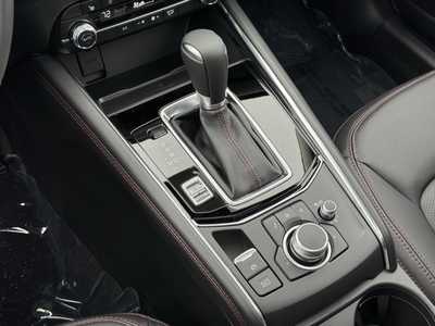 2025 Mazda CX-5, $34615. Photo 8