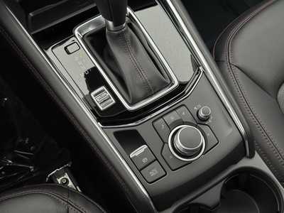 2025 Mazda CX-5, $34615. Photo 9