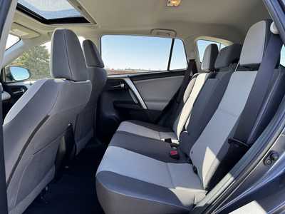 2015 Toyota RAV4, $19500. Photo 6