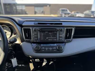 2015 Toyota RAV4, $19500. Photo 8