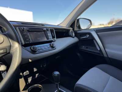 2015 Toyota RAV4, $19500. Photo 9