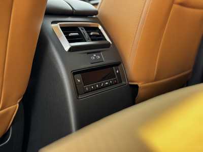 2025 Mazda CX-70, $58570. Photo 8