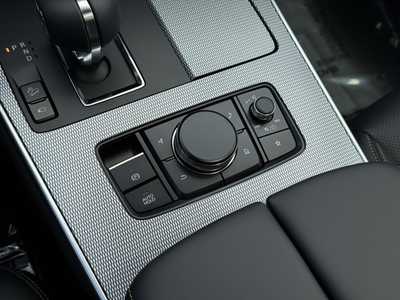 2025 Mazda CX-90, $51875. Photo 11