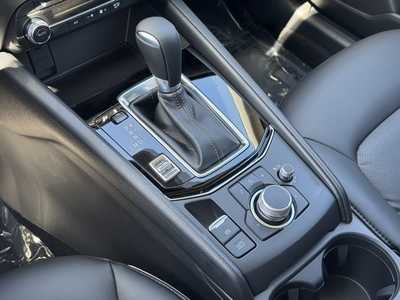 2025 Mazda CX-5, $31720. Photo 8