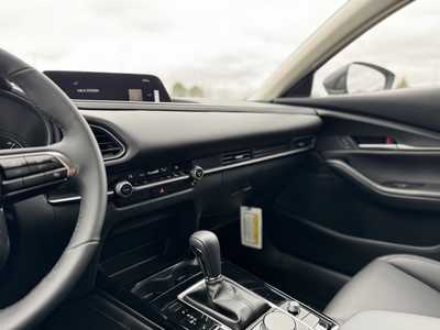 2025 Mazda CX-30, $28885. Photo 8