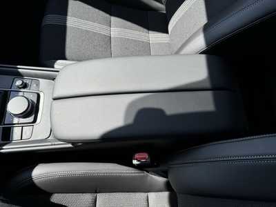 2025 Mazda CX-50, $36270. Photo 11
