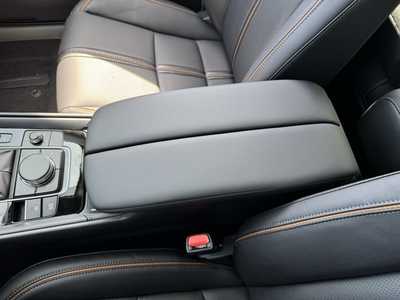 2025 Mazda CX-50, $39660. Photo 11