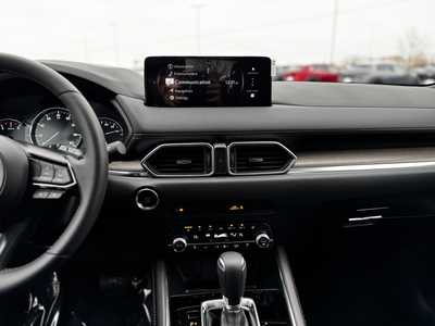 2025 Mazda CX-5, $43610. Photo 8