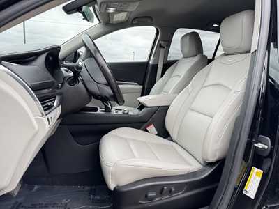 2019 Cadillac XT4, $21000. Photo 4