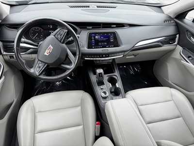 2019 Cadillac XT4, $21000. Photo 6