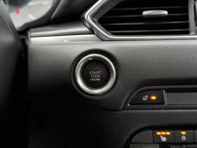 2023 Mazda CX-5, $29000. Photo 10