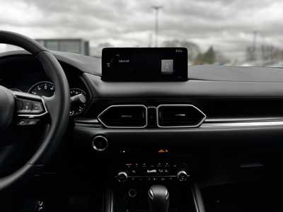 2023 Mazda CX-5, $29000. Photo 8