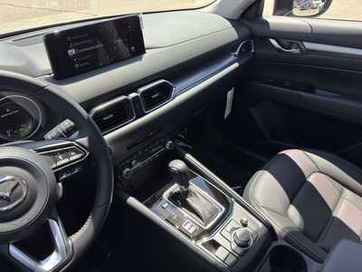 2025 Mazda CX-5, $33040. Photo 7