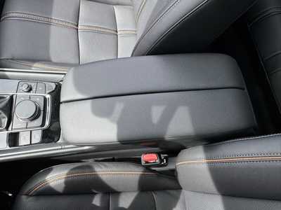 2025 Mazda CX-50, $39680. Photo 11