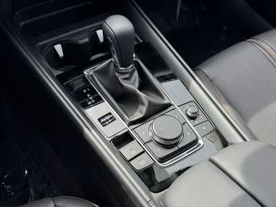 2025 Mazda CX-50, $39680. Photo 9
