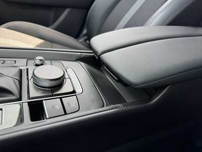 2025 Mazda CX-50, $35840. Photo 12