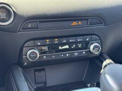 2025 Mazda CX-5, $36820. Photo 5