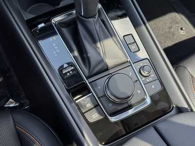 2025 Mazda CX-50, $42310. Photo 9